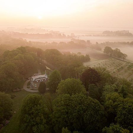 Landgoed Huize Boschoord Bed and Breakfast Sint Nicolaasga Exteriör bild